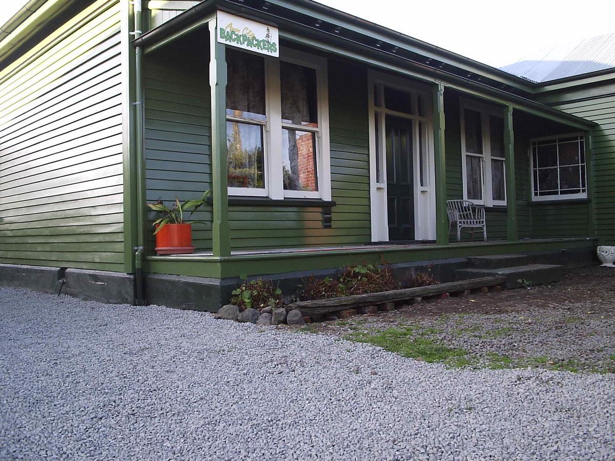 Avon City Backpackers Christchurch Extérieur photo